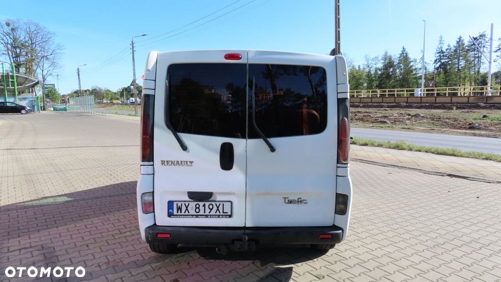 Renault Trafic Passenger - 7