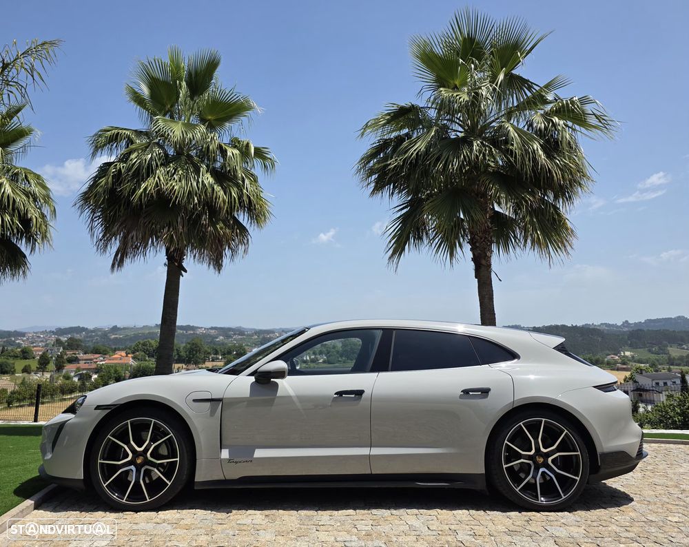 Porsche Taycan Sport Turismo - 7