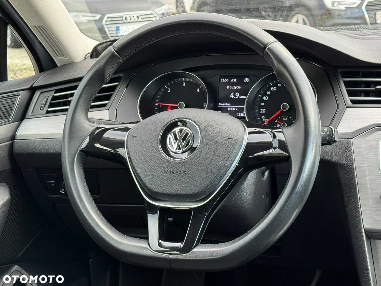 Volkswagen Passat - 29