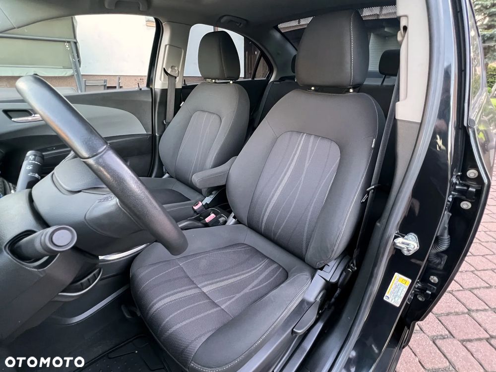 Chevrolet Aveo 1.4 LTZ S/S - 24