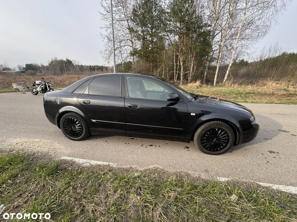 Audi A4 Limousine 1.8T - 4