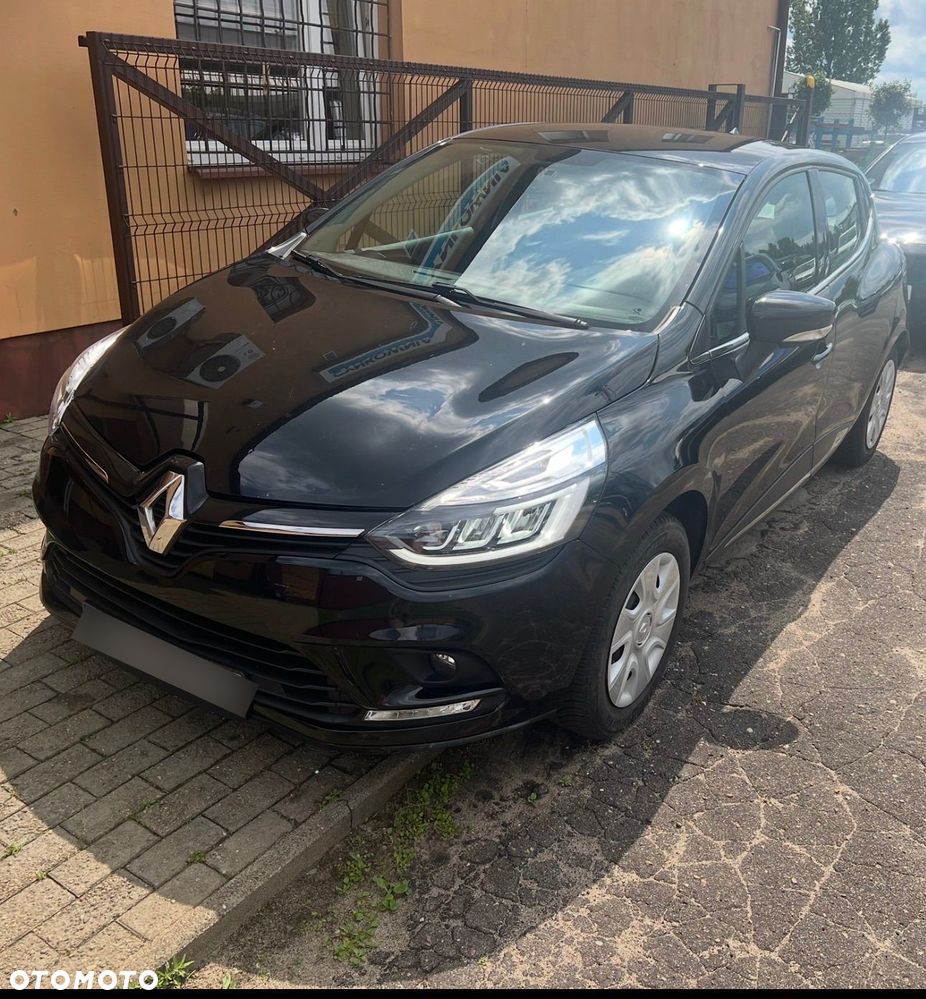Renault Clio - 1