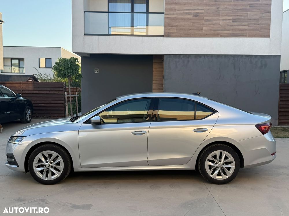 Skoda Octavia 2.0 TDI DSG Ambition - 2
