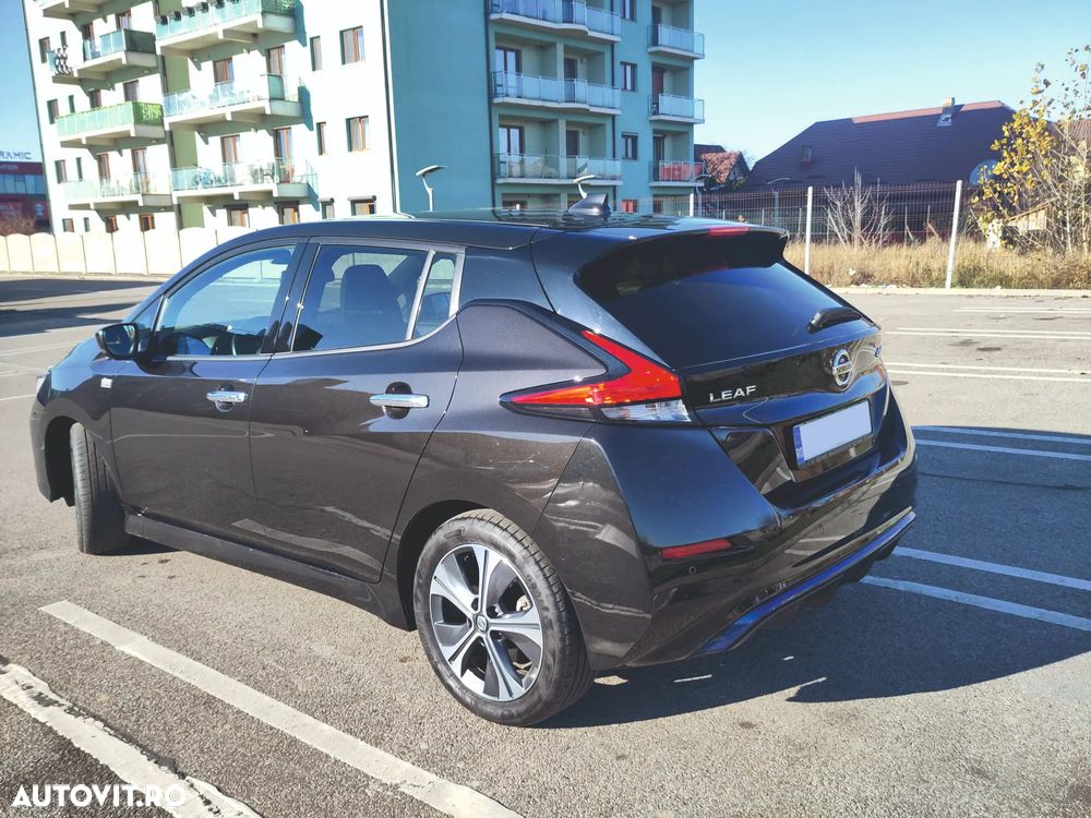 Nissan LEAF 40 kWh N-Connecta - 6