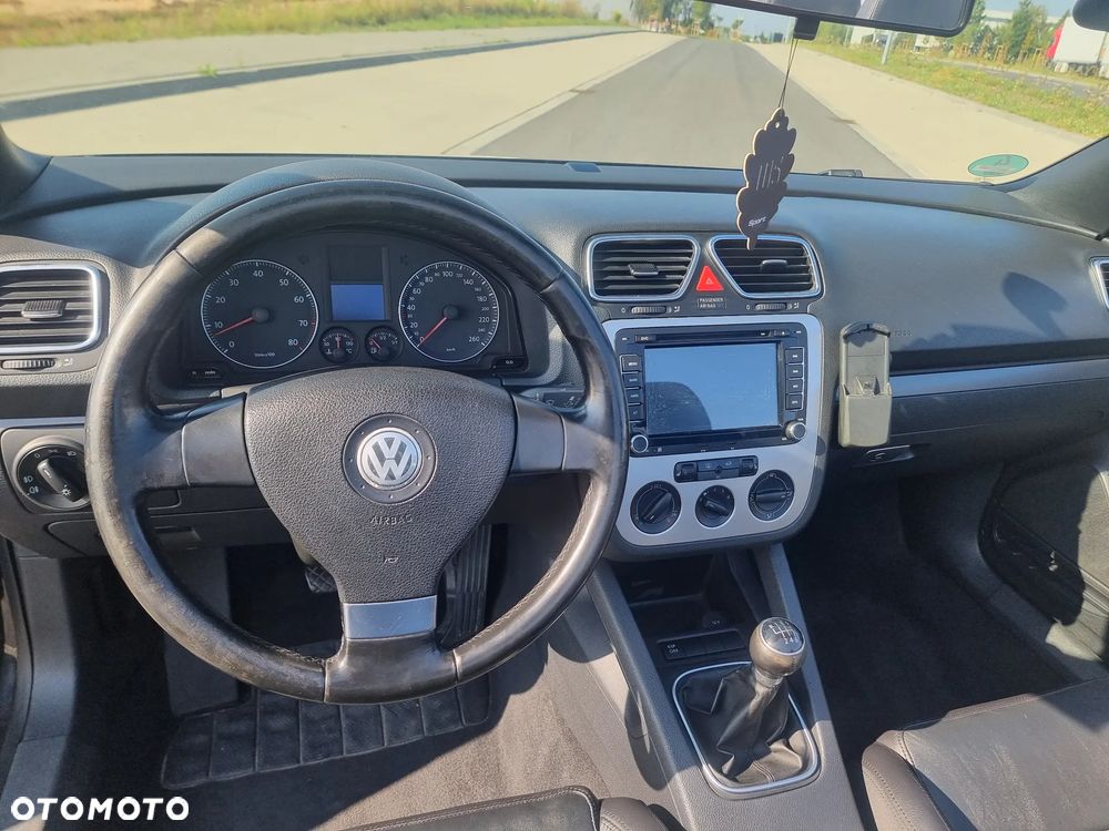 Volkswagen Eos - 8