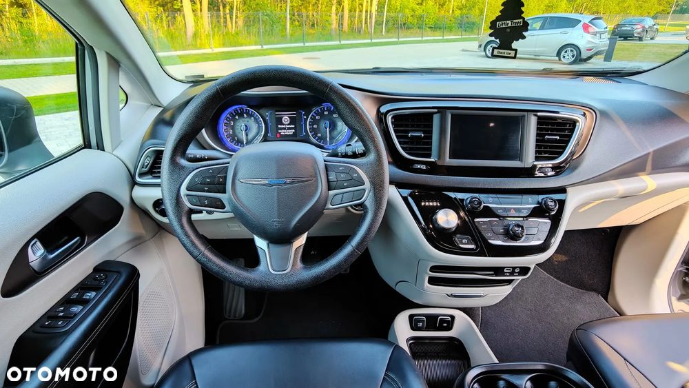 Chrysler Voyager - 13