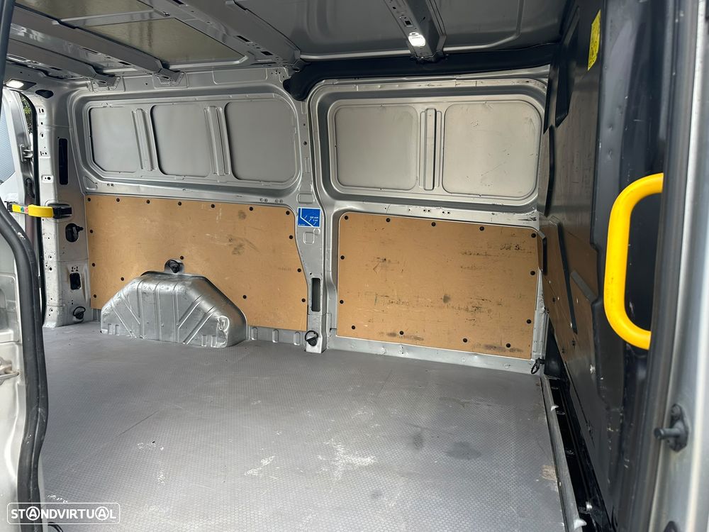 Ford Transit Custom 2.0 TDCi L1H1 Caix-Automática - 12