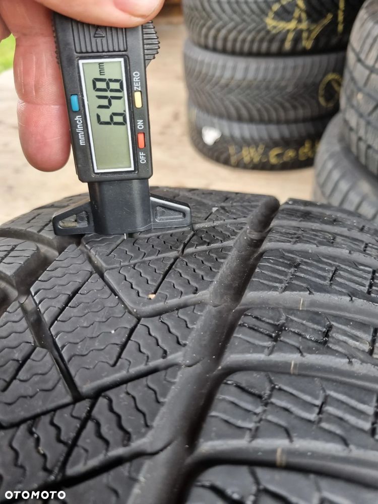 OPONY Pirelli Winter SottoZero 3 225/40R18 92 V,2024r,6,5/mm bdb stan - 6