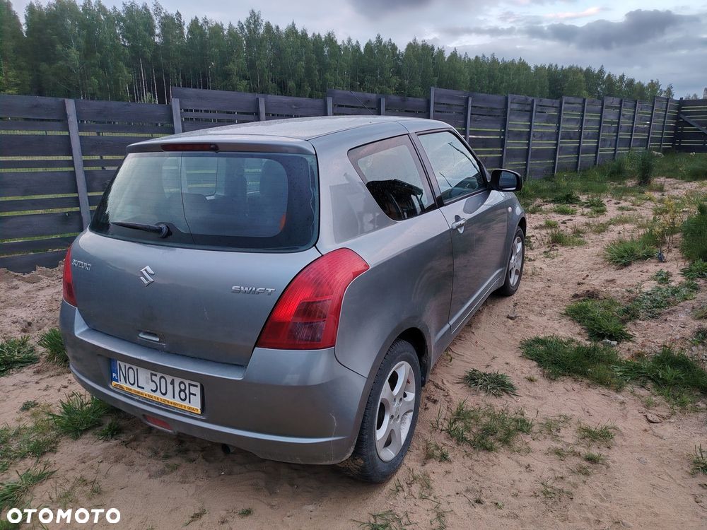 Suzuki Swift - 8