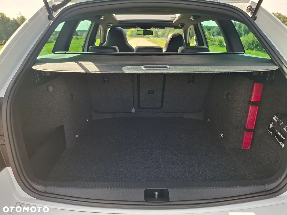 Skoda Octavia 2.0 TDI DSG RS - 20