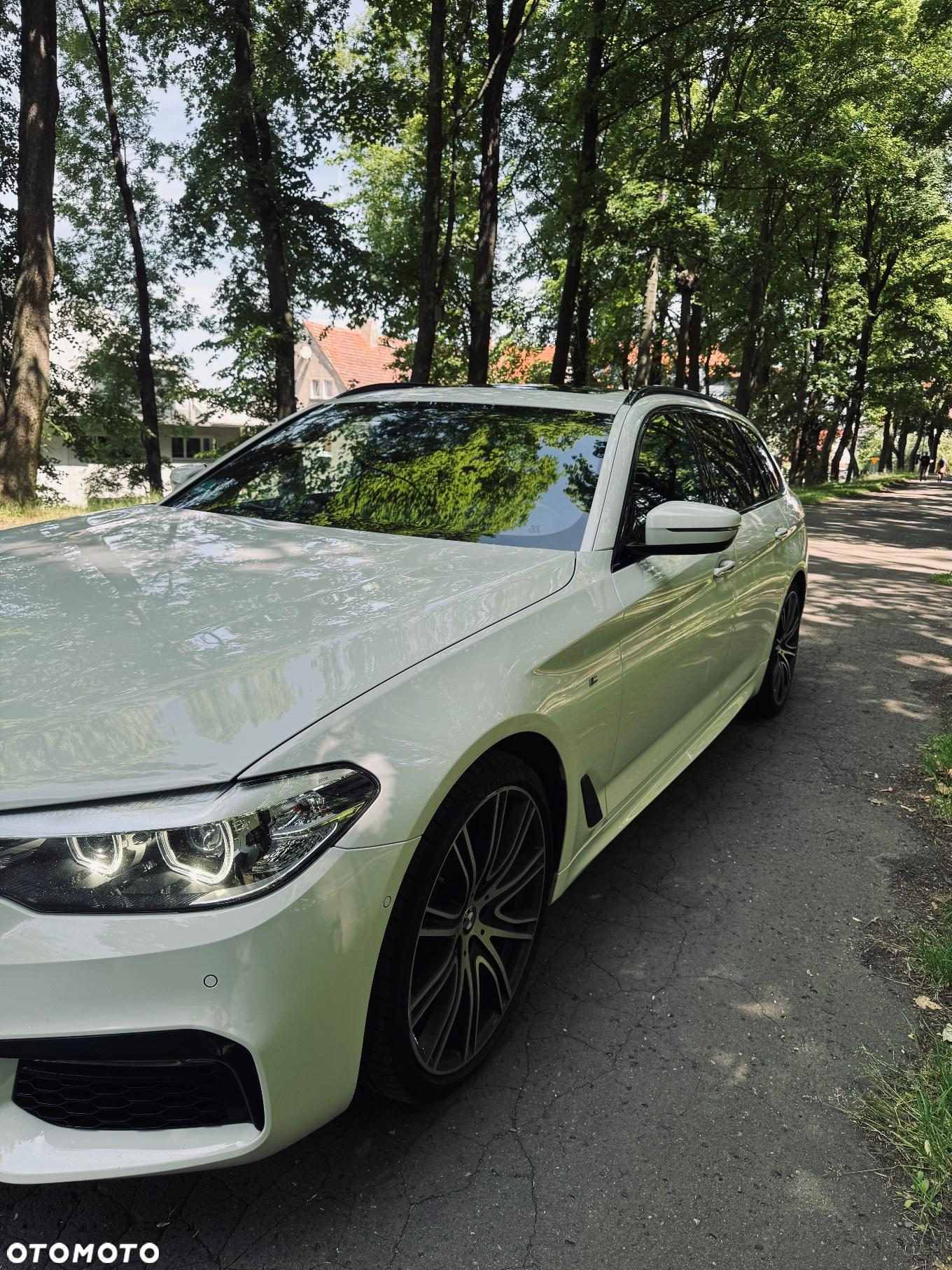 BMW Seria 5 520d Touring M Sport Edition - 6