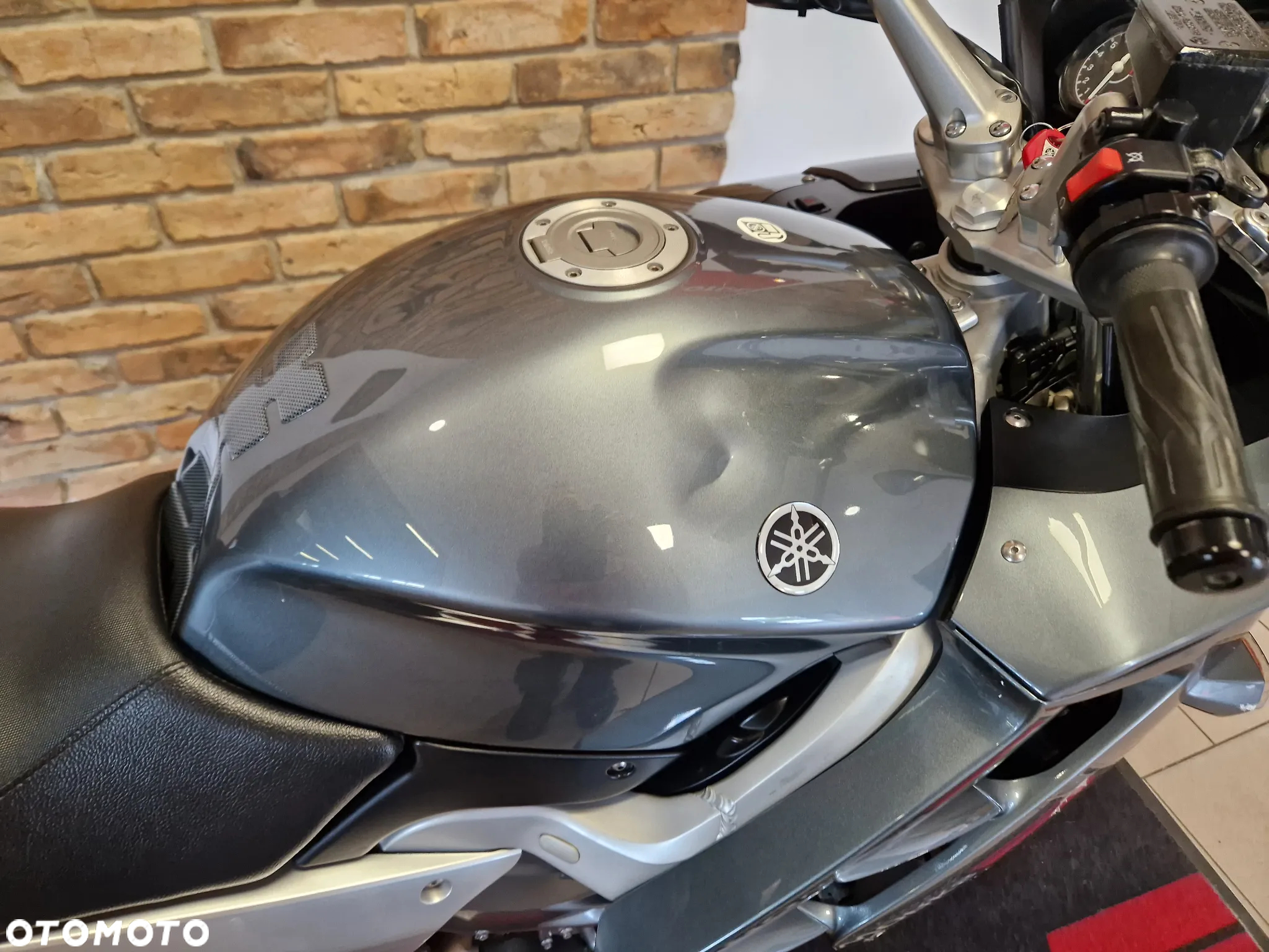Yamaha FJR - 30