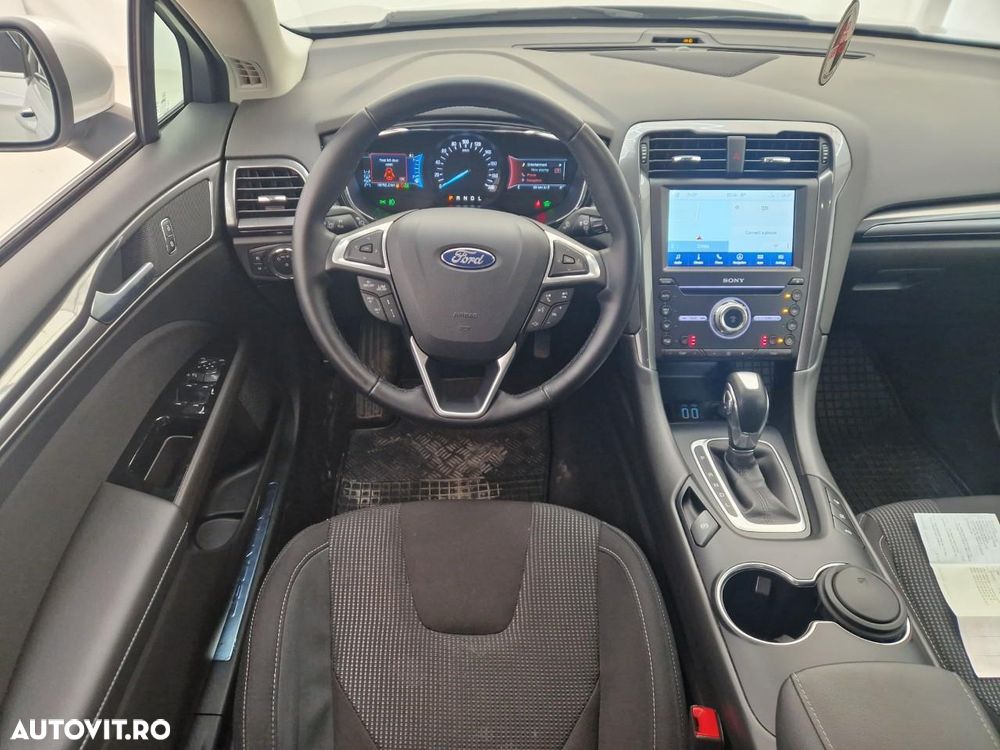 Ford Mondeo 2.0 HEV Titanium - 6
