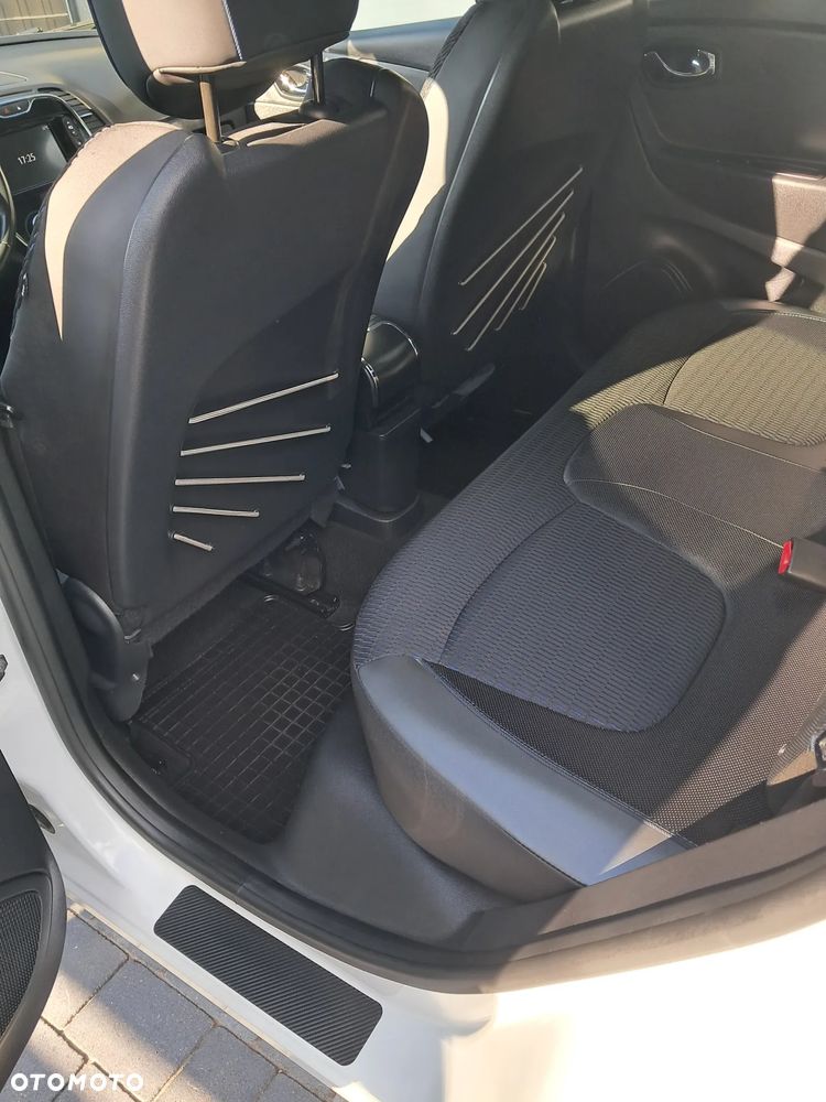 Renault Captur ENERGY TCe 120 Experience - 39