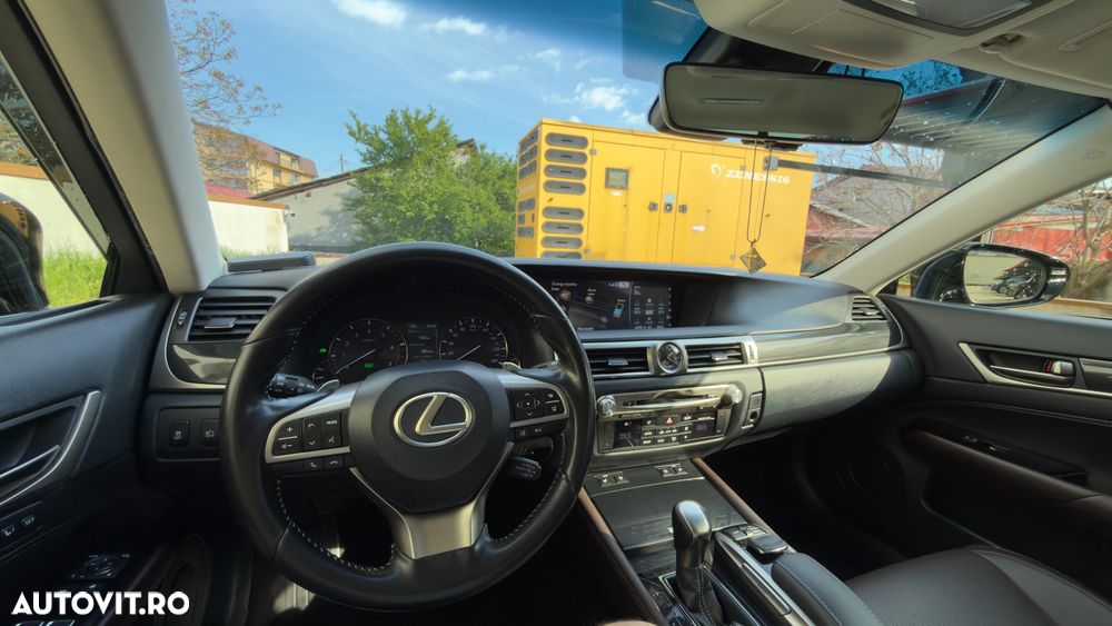 Lexus Seria GS - 33
