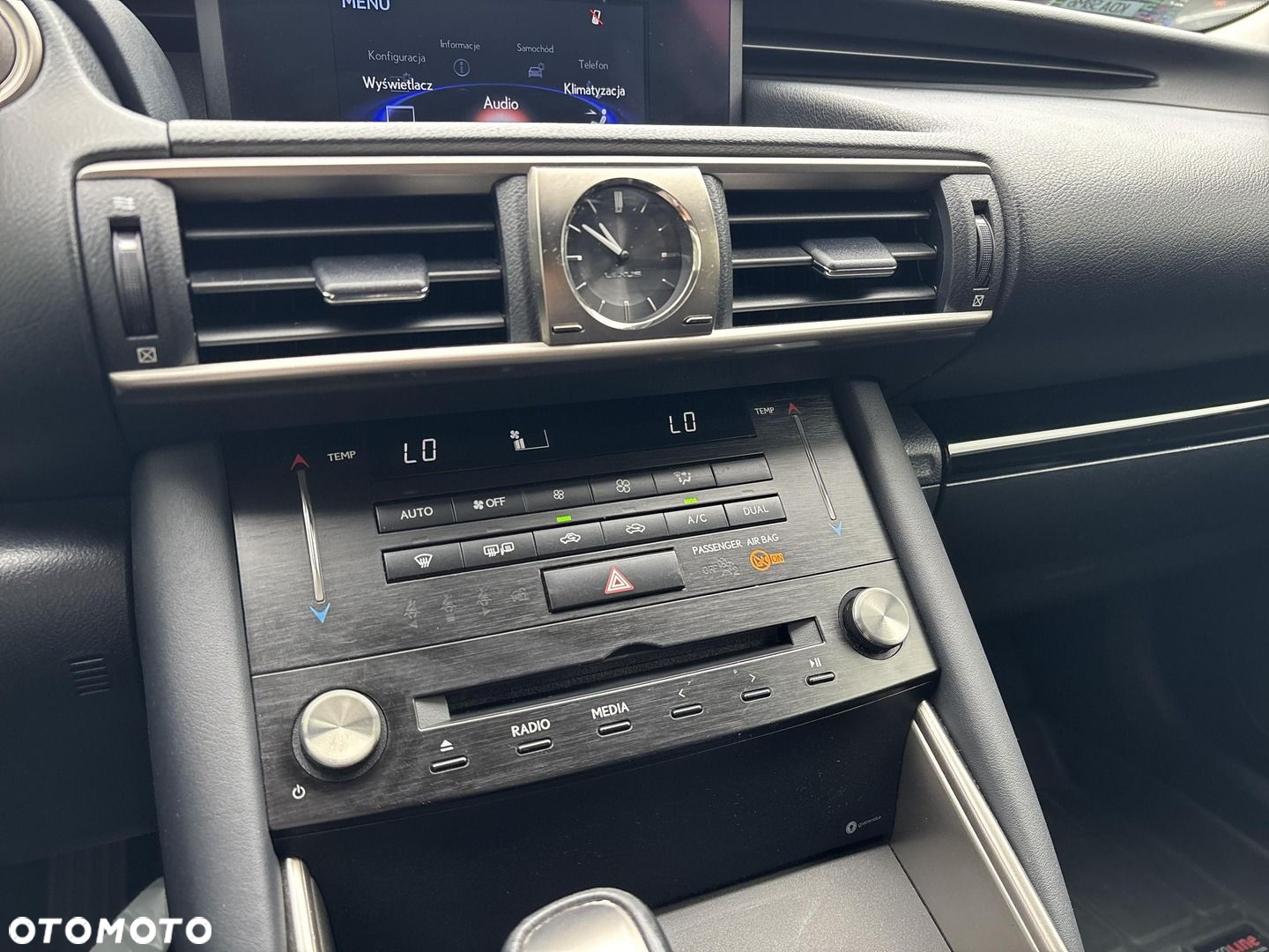 Lexus IS 200t Elegance - 12