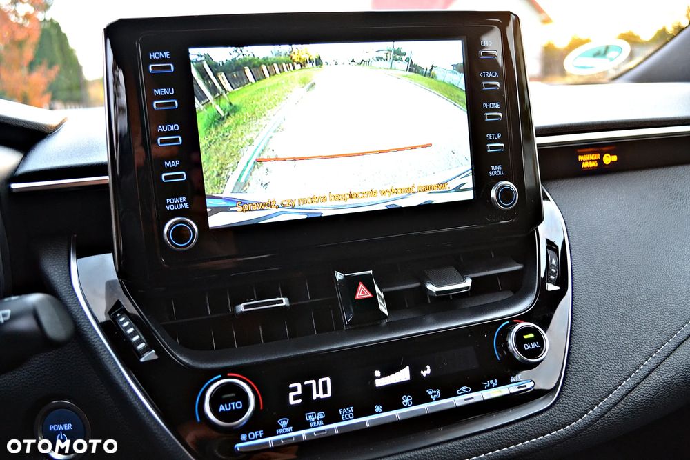 Toyota Corolla 2.0 Hybrid Comfort - 33