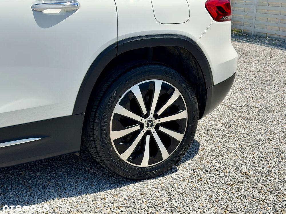 Mercedes-Benz GLB 250 4Matic 8G-DCT - 25