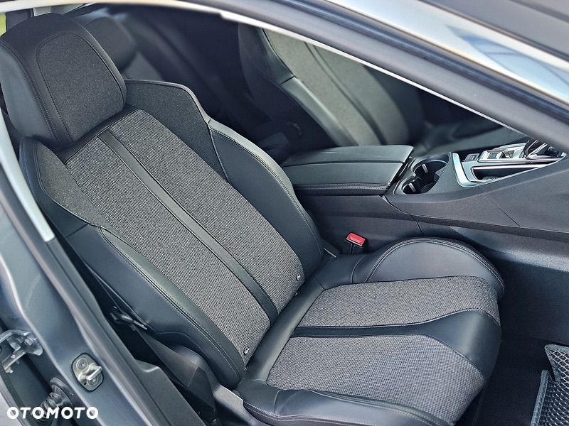 Peugeot 3008 1.6 PureTech GPF Allure S&S EAT8 - 21