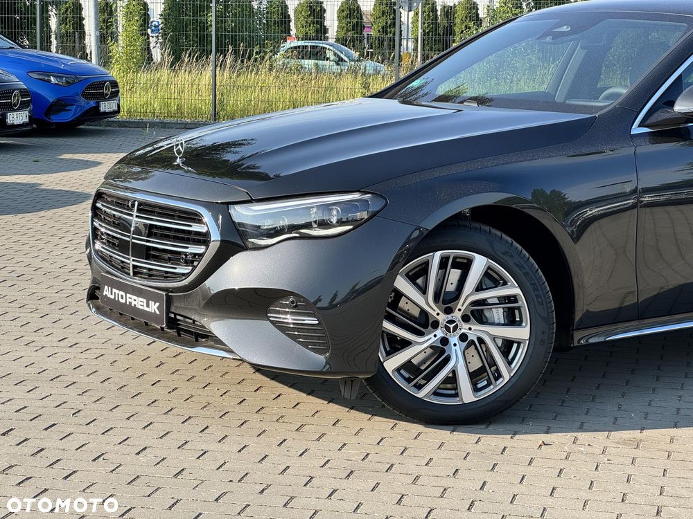 Mercedes-Benz Klasa E - 9
