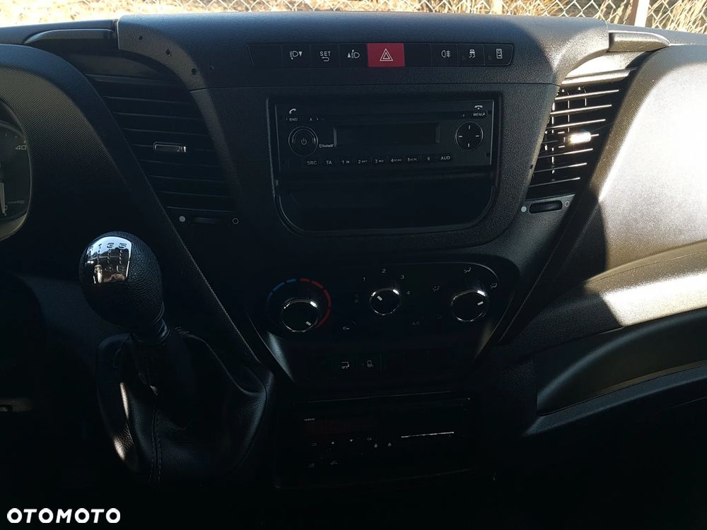 Iveco DAILY 72-180 WINDA 8EP CHŁODNIA AGREGAT IZOTERMA 4,21x2,09x2,10 GRZANIE THERMO KING V-500 MAX DMC 7,2 TONY - 10