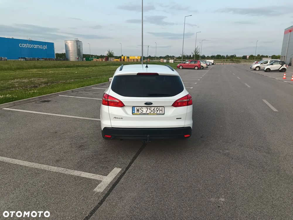 Ford Focus 1.0 EcoBoost Trend - 5
