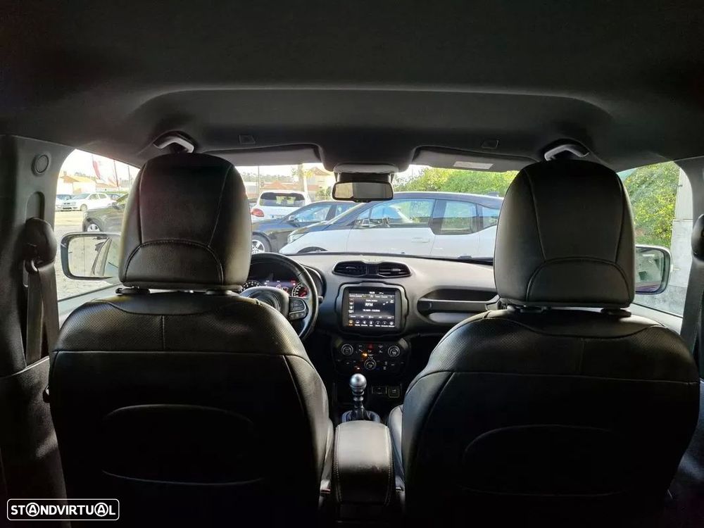 Jeep Renegade 1.0 T Limited - 19