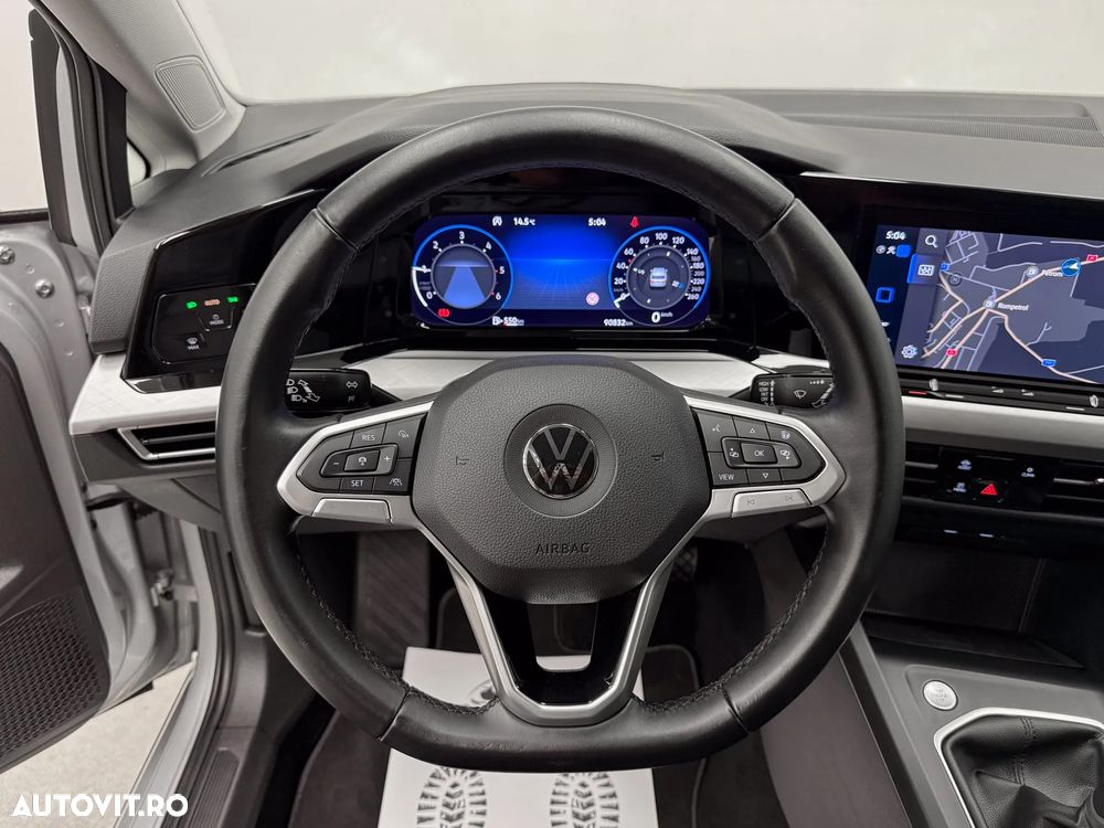 Volkswagen Golf 2.0 TDI SCR Life - 23