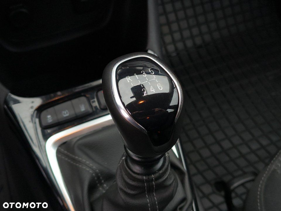 Opel Crossland X - 28