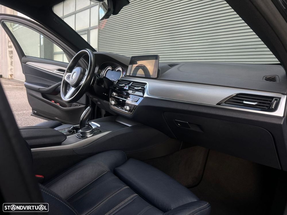 BMW 530 e iPerformance Pack M - 24