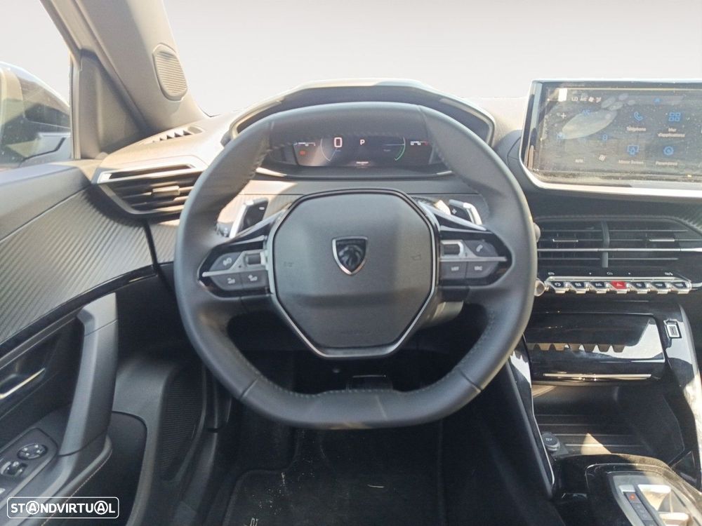 Peugeot 2008 - 12
