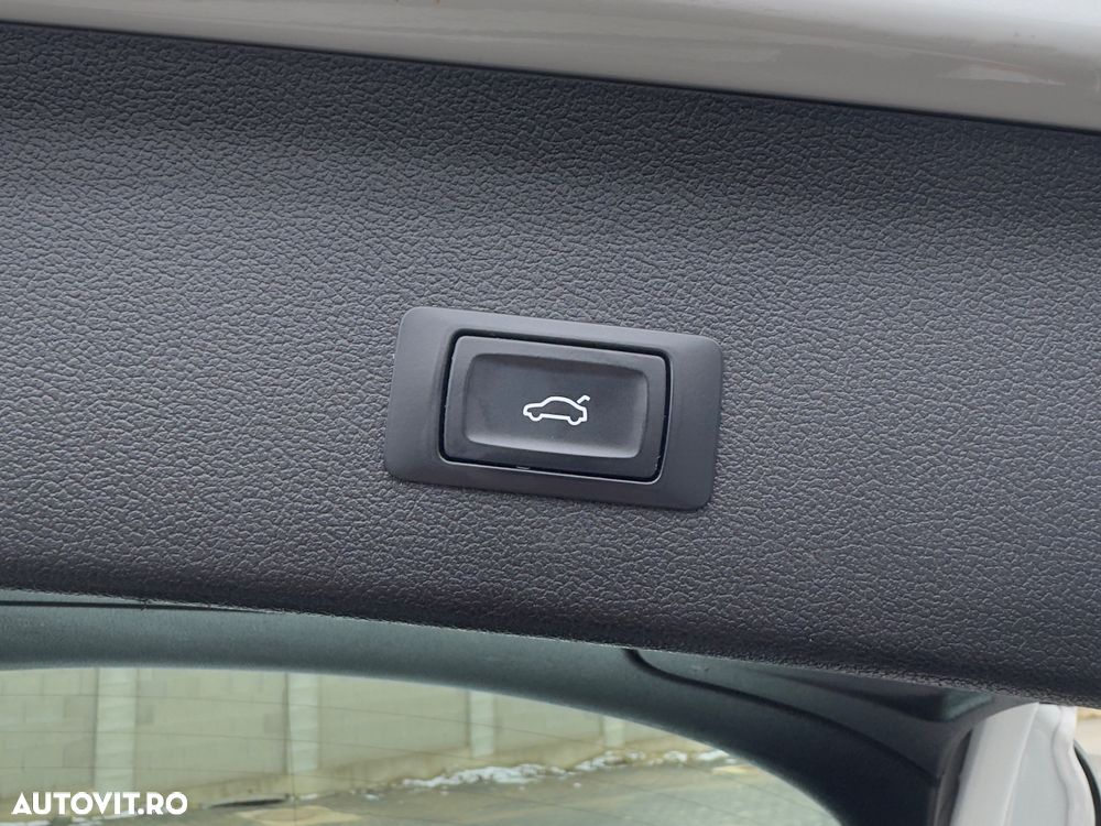 Audi A4 2.0 TDI DPF multitronic Attraction - 11