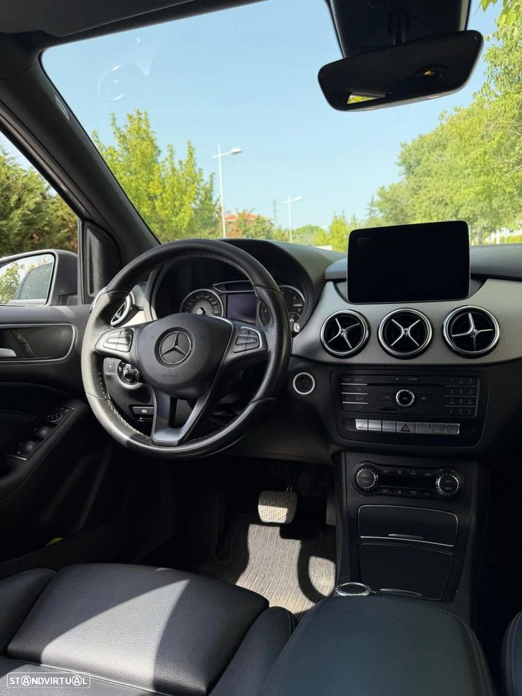 Mercedes-Benz B 180 d 7G-DCT - 9