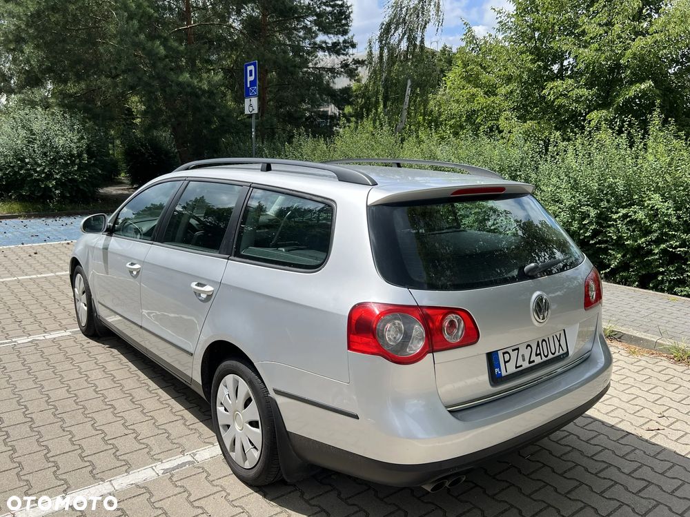 Volkswagen Passat 2.0 TDI DPF Trendline - 6
