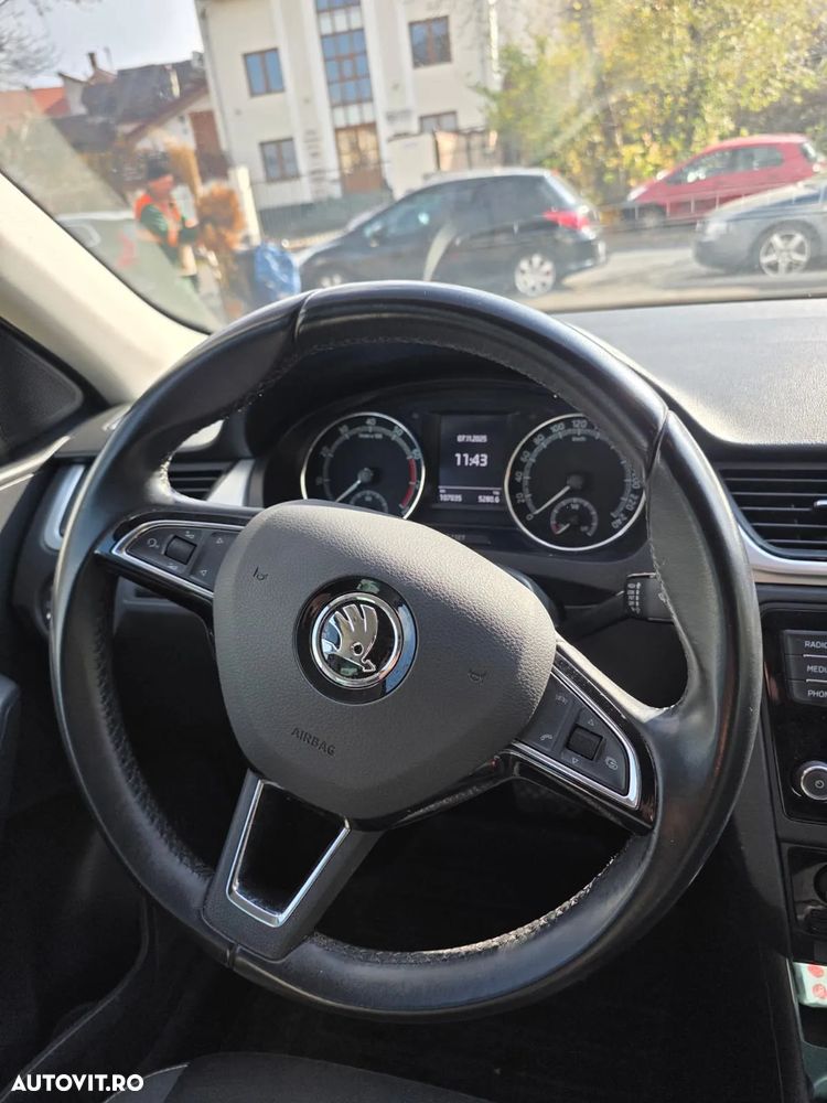 Skoda RAPID Spaceback 1.4 TSI DSG Style - 13