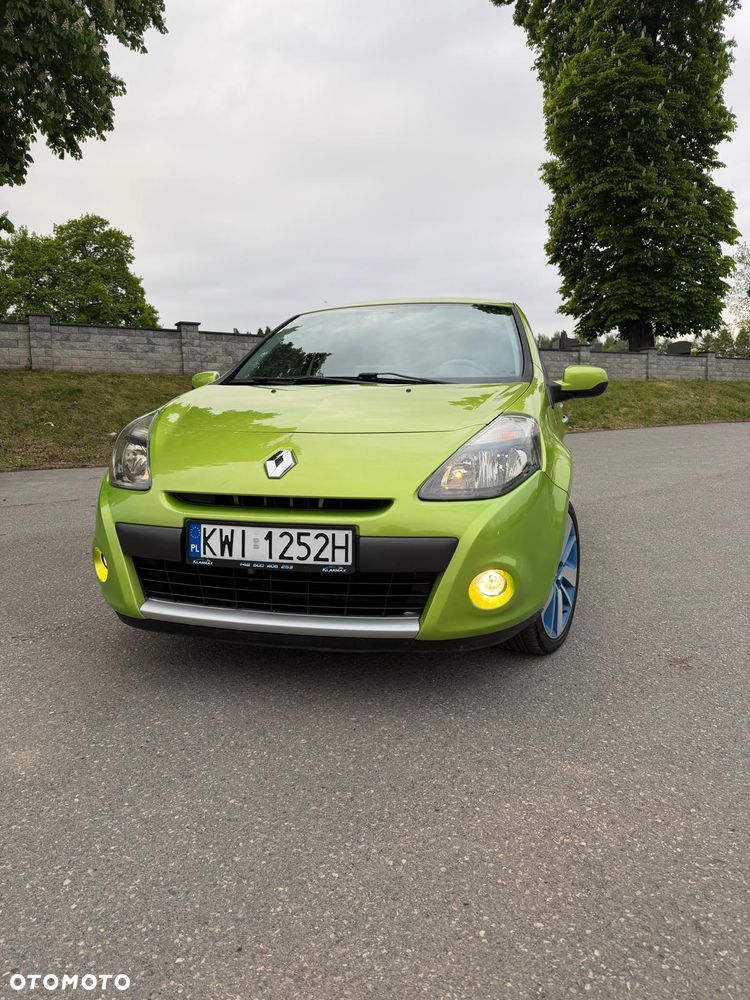 Renault Clio - 1