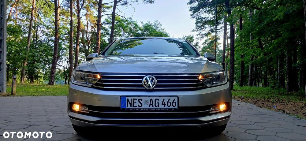 Volkswagen Passat - 11