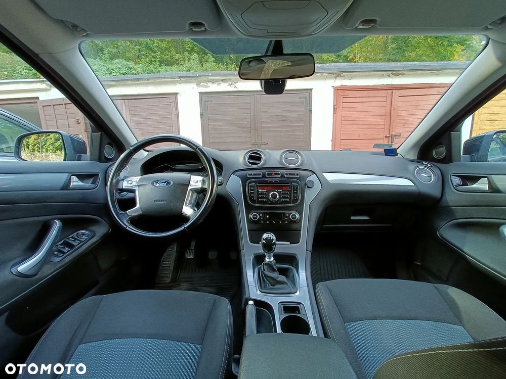 Ford Mondeo 2.0 TDCi Titanium - 12