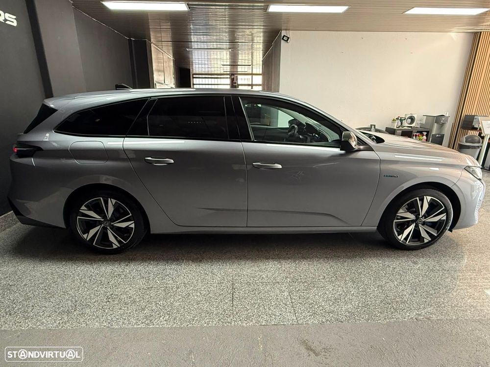 Peugeot 308 SW - 11