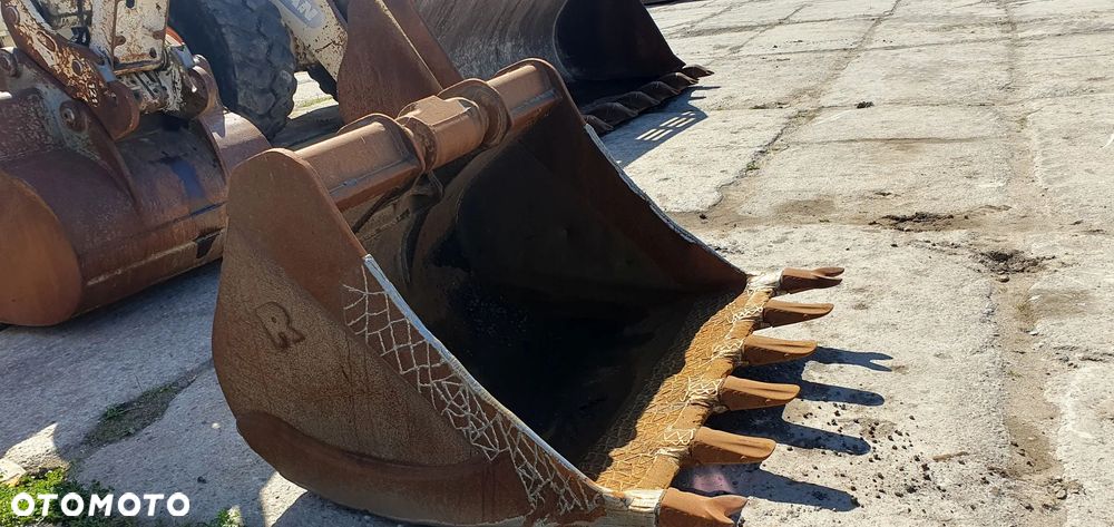 Liebherr R924 LC - 11