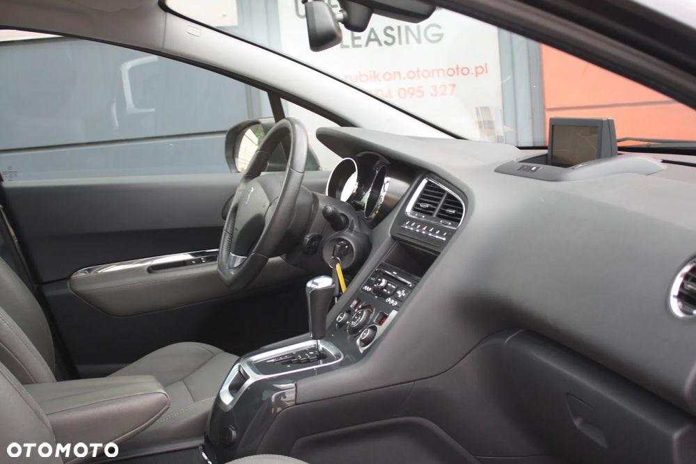 Peugeot 5008 155 THP Automatik Allure - 28
