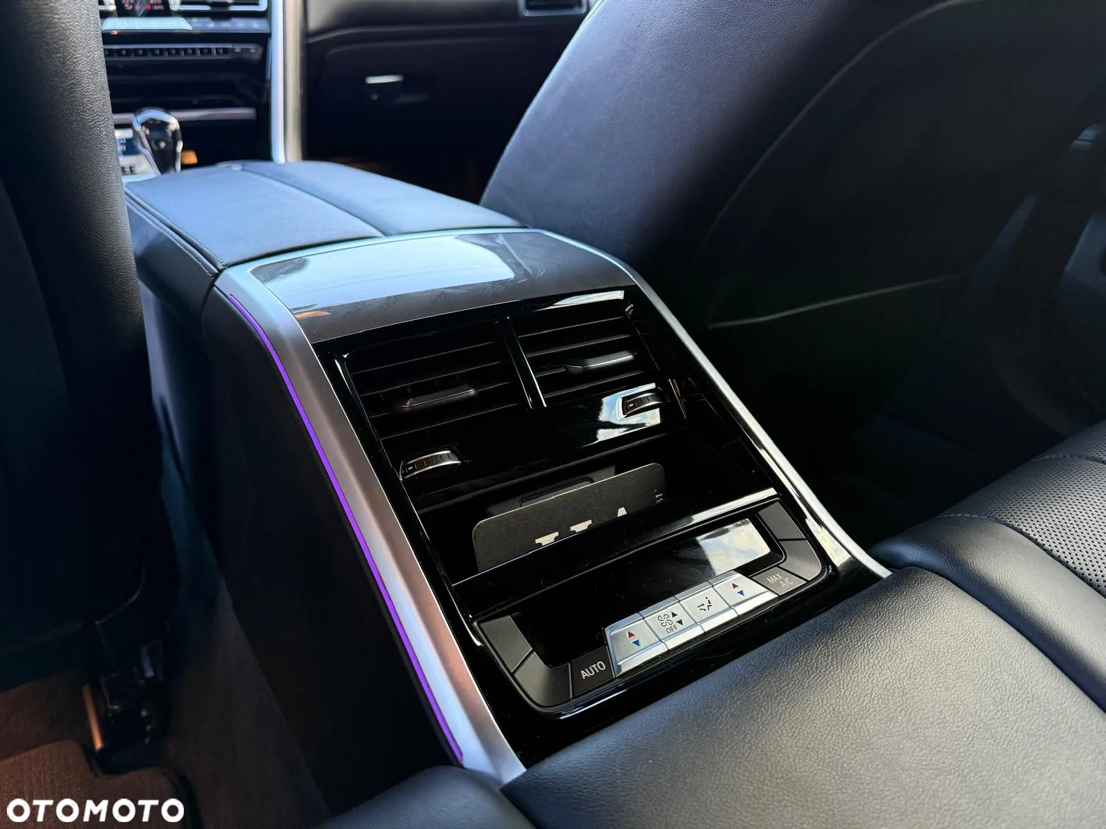 BMW Seria 8 M850i xDrive Gran Coupe - 26