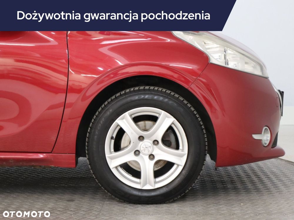Peugeot 208 - 17
