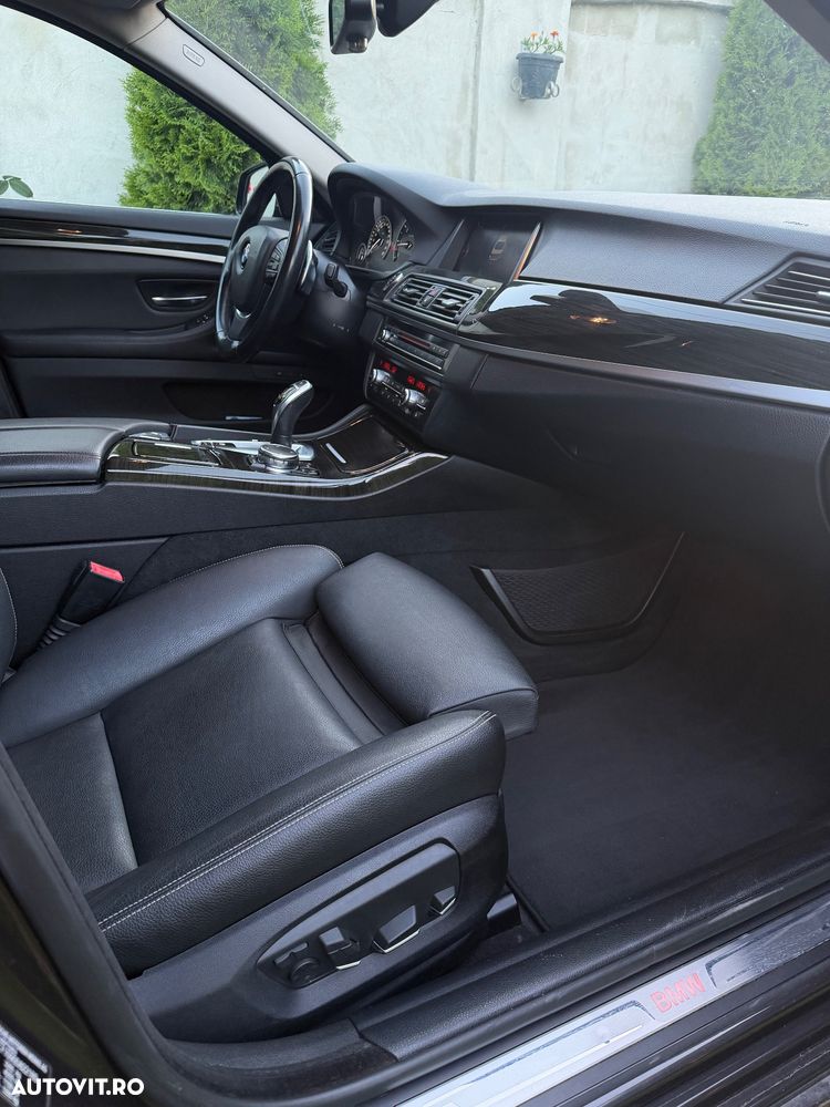 BMW Seria 5 525d Aut. Luxury Line - 18