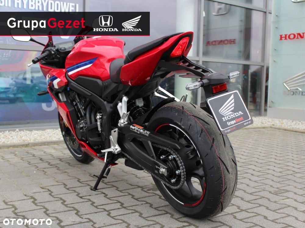 Honda CBR - 7