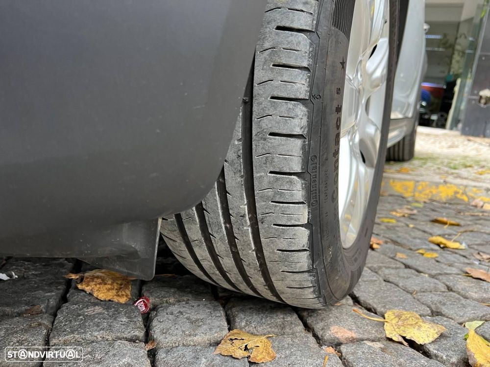 MINI Countryman Cooper SE ALL4 Auto - 12