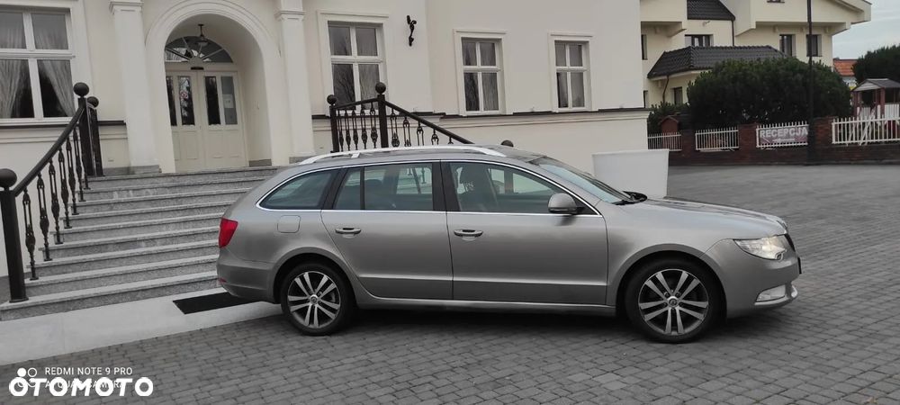 Skoda Superb 2.0 TDI Comfort DSG - 25