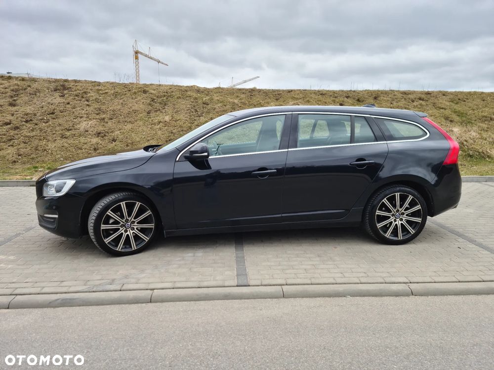 Volvo V60 D4 Drive-E Momentum - 5