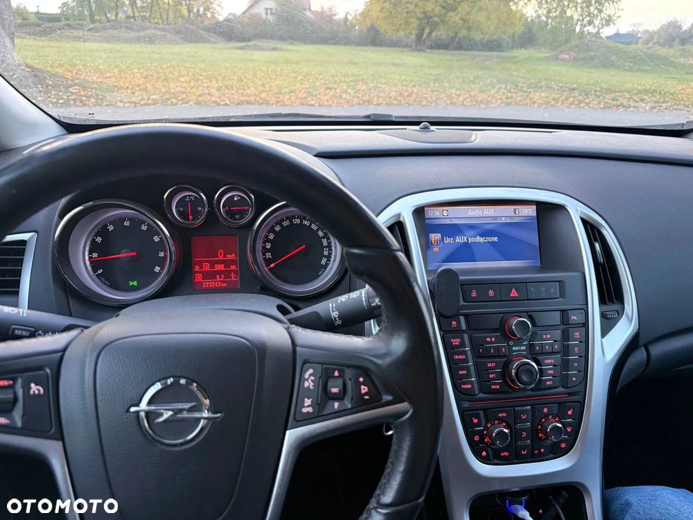 Opel Astra 1.6 T Sport - 6