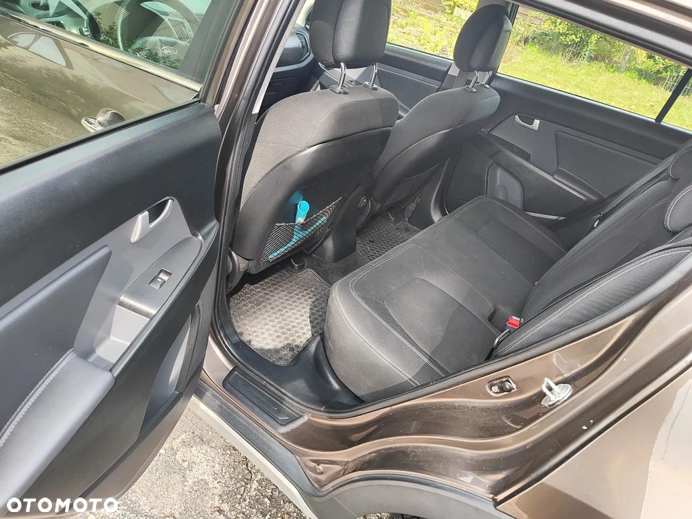 Kia Sportage 1.7 CRDI XL 2WD - 11